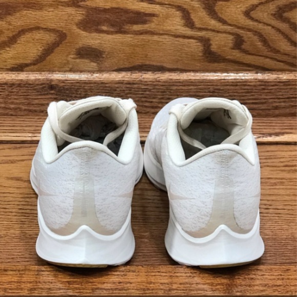 Nike Air Zoom‎ Pegasus 35 PRM Guava Ice Beige Shoes - Picture 5 of 8